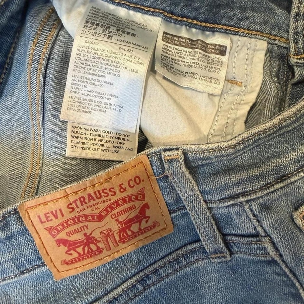 Levis 721 High Rise Skinny Jeans Medium Wash Distressed Fray Hem Size 26 - Picture 7 of 7